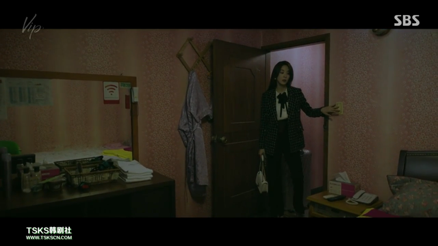 張娜拉主演《VIP》：辦公室抓“小三”狗血?jiǎng)?？追了才知韓國(guó)女性處境的艱難