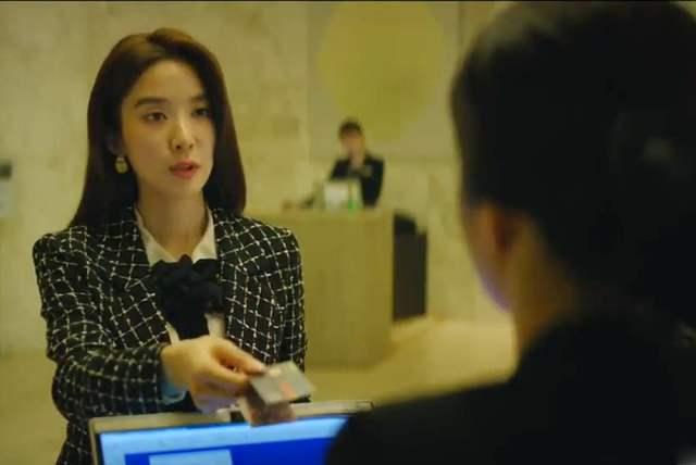 張娜拉主演《VIP》：辦公室抓“小三”狗血?jiǎng)?？追了才知韓國(guó)女性處境的艱難