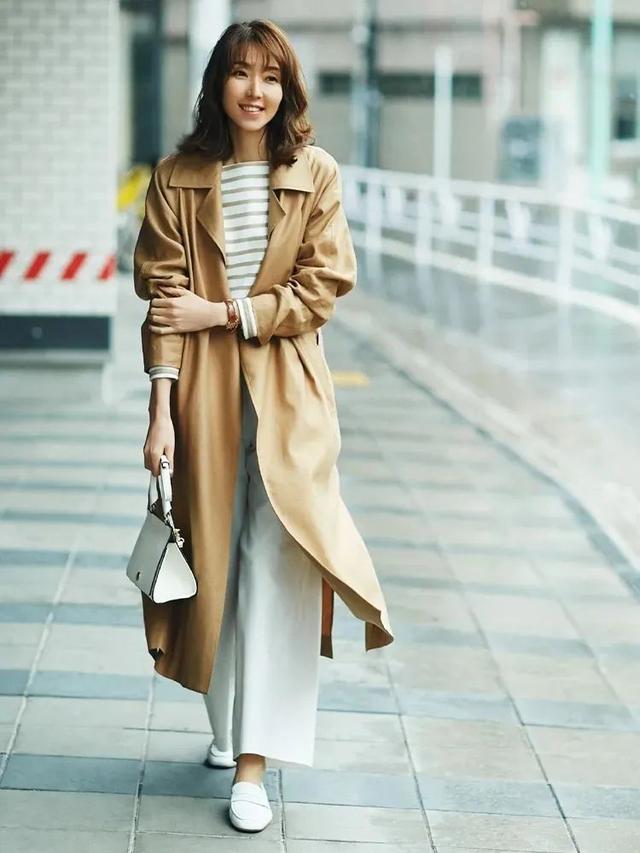 這些日本主婦真有品位，穿裙不露膝蓋、不配絲襪，優(yōu)雅到骨子里