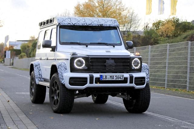 加油站錯(cuò)加汽油后奔馳大G趴窩：維修需要七八十萬(wàn)