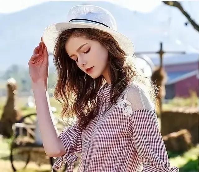 俄羅斯美女圖鑒：10位傳奇佳人，誰才是你的心頭好