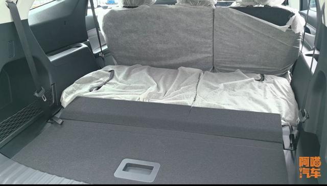 大七座合資SUV不到20萬，探店福特銳界L，你覺得卷不卷？