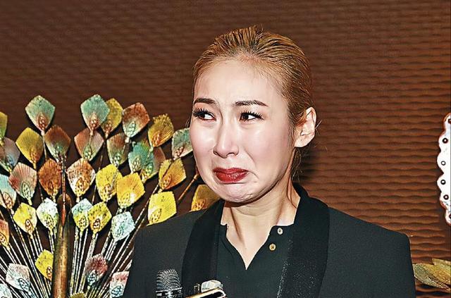 TVB女星莊思敏遭非禮，被外籍人士故意撞胸口，網(wǎng)友調(diào)侃：胸太大