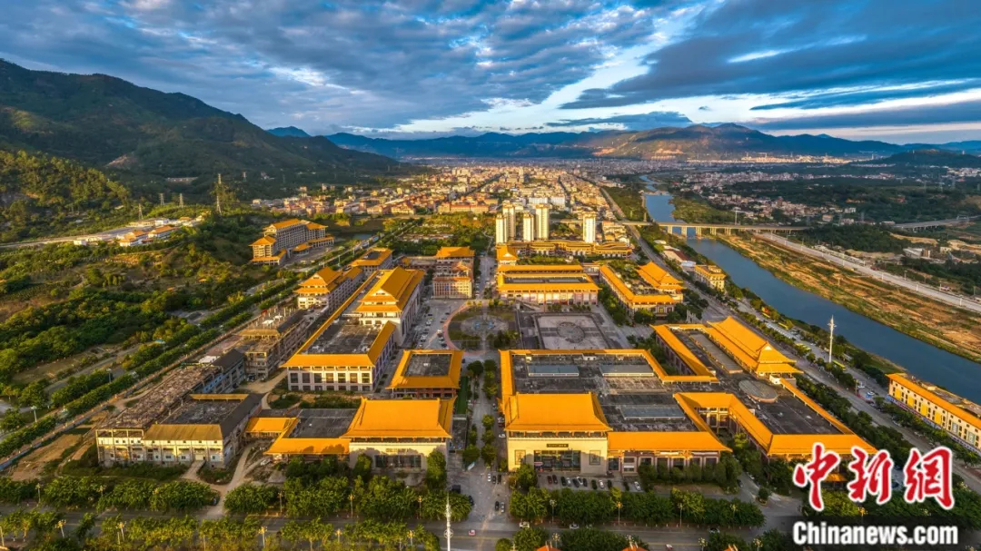 人這一輩子，一定要到莆田鬧一次元宵