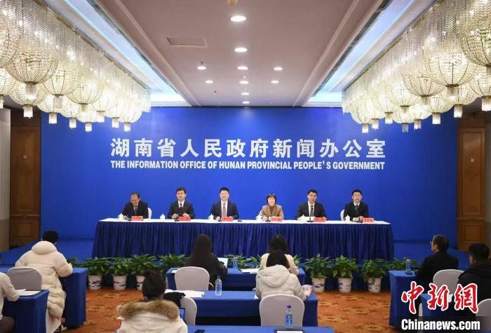 2024年末湖南存款余額超8.2萬億元