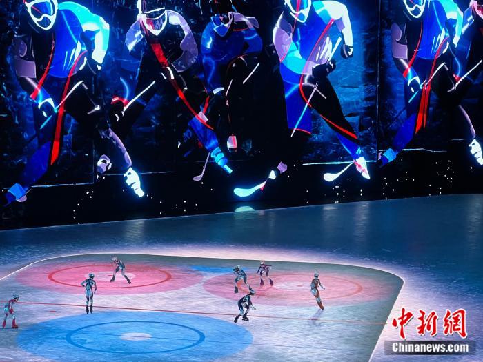 “沙特八分鐘”：于沙漠中展現(xiàn)冰雪奇跡