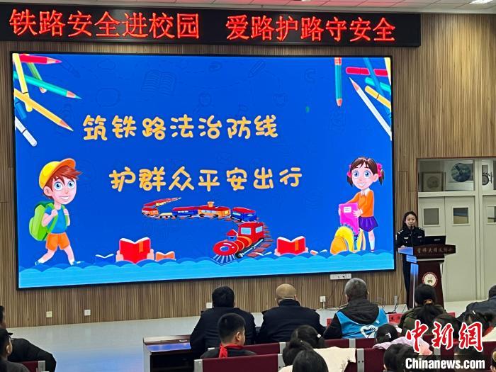 春運滿月北京鐵警辦理治安案件110起處理違法人員111名