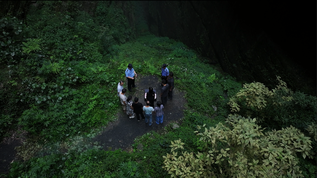 微電影《天坑之變》： 破解“假死逃債”迷霧，聚焦民生斗智斗勇