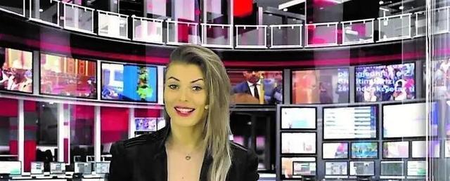 阿爾巴尼亞女主播大膽真空出鏡，網友驚呼尺度驚人！