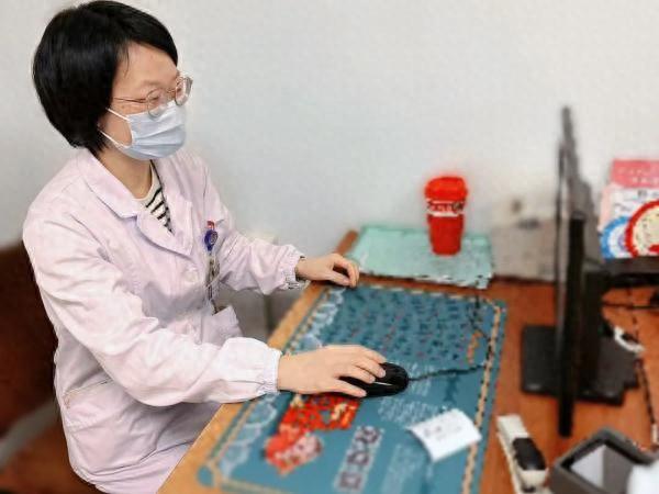 網(wǎng)絡(luò)主播突然斷播，緊急送醫(yī)！因一個動作，腹腔出血超1000ml