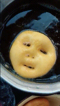 現(xiàn)在女大學生太開放, 這么隱私的東西露在外面, 男人看了都臉紅!