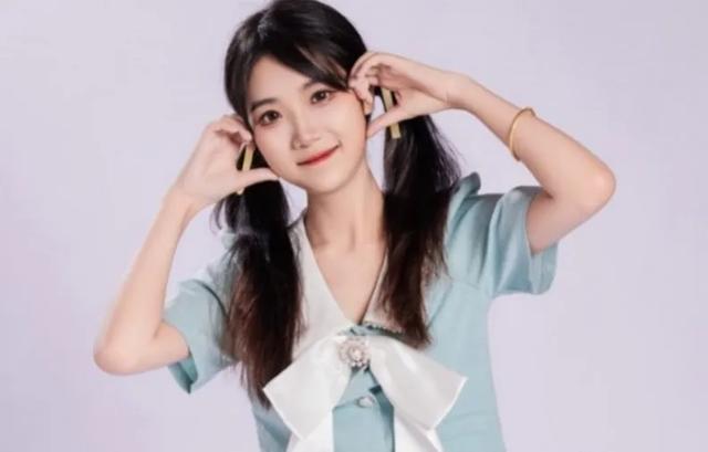 盤點(diǎn)那些年LOL美女解說(shuō)主持，有人風(fēng)光無(wú)限？有人銷聲匿跡？