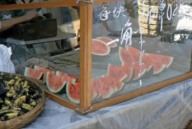 86年我收留迷路的姑娘，她說自己是養(yǎng)女，十年后成了她繼父