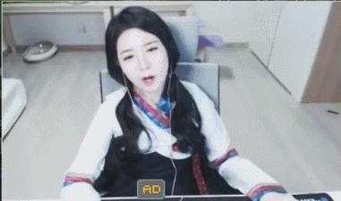 LOL獅子狗女主播又被欺負了！遇到癡漢泰隆