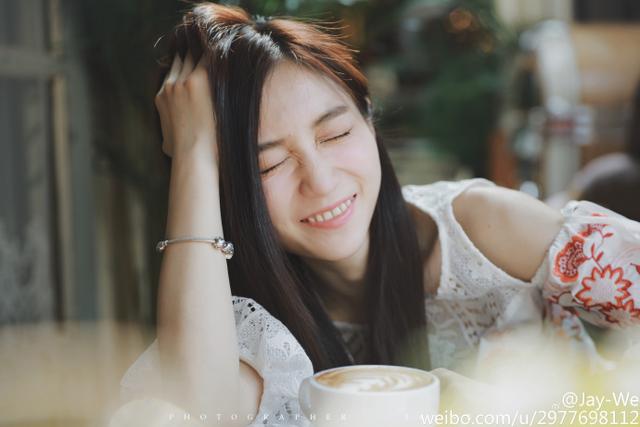 七號前緋聞女友小悠曬私房照，超清純顏值爆表不輸Miss！