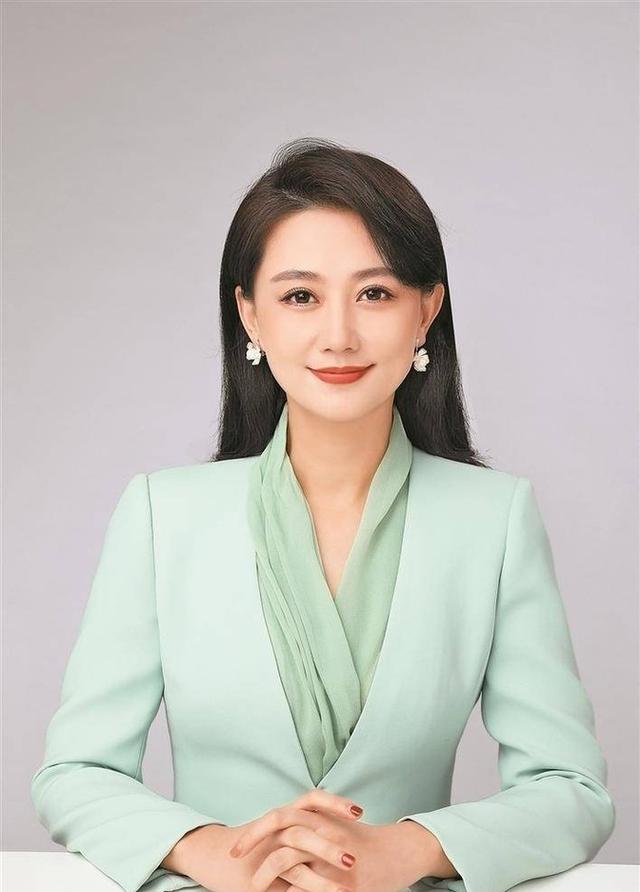 深圳電視臺(tái)15位美女主持人風(fēng)采一覽，個(gè)個(gè)高雅、優(yōu)美、迷人