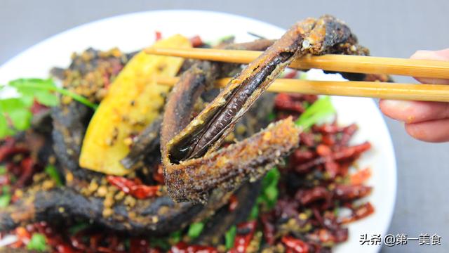 廚師長教你干煸盤龍鱔的正宗做法，色香味俱全，地道豫菜值得收藏