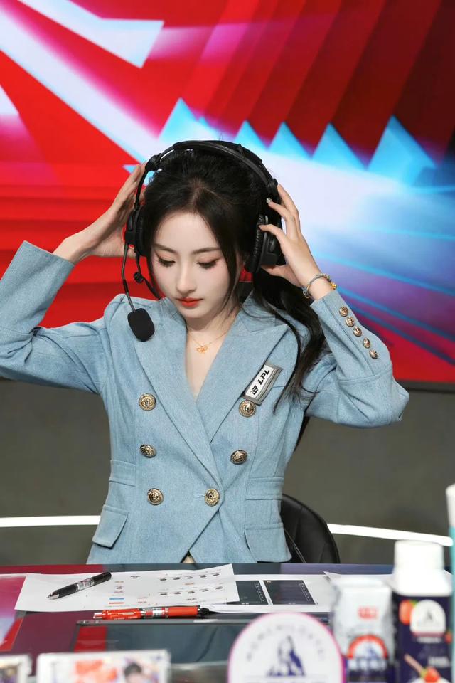 盤點(diǎn)那些年LOL美女解說(shuō)主持，有人風(fēng)光無(wú)限？有人銷聲匿跡？