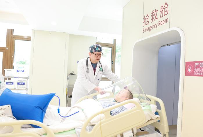 喚醒昏迷病人的希望之光：上海天佑醫(yī)院腦復蘇創(chuàng)新引領(lǐng)危重癥救治新突破