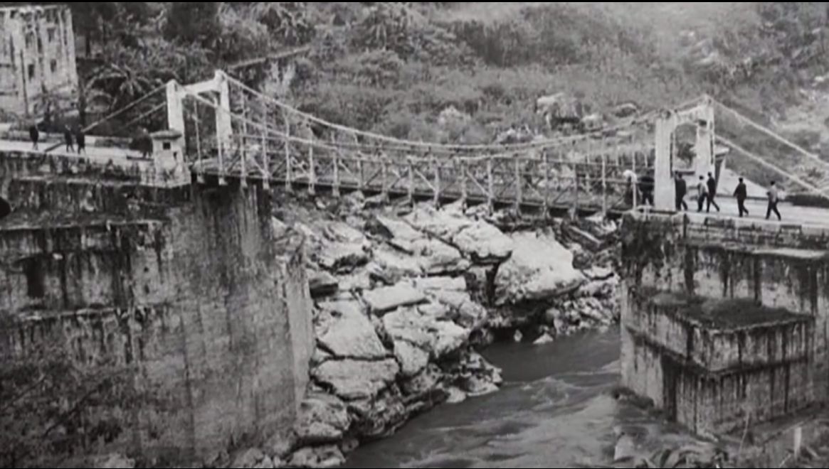 雙橋飛渡北盤江：從烽火記憶到復興之路的鋼索跨度