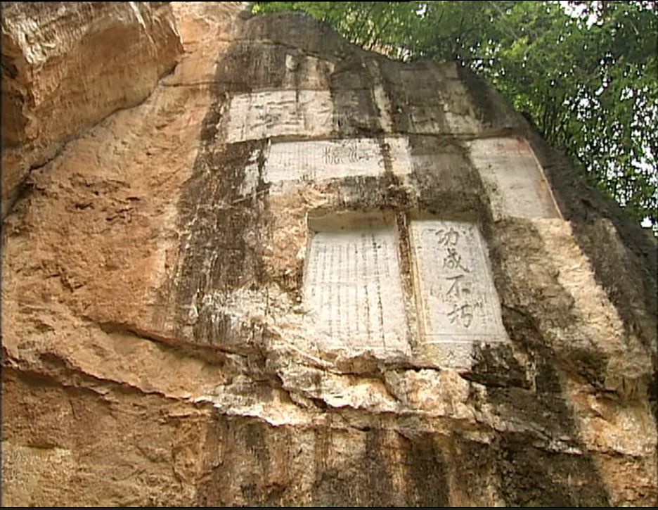 雙橋飛渡北盤江：從烽火記憶到復興之路的鋼索跨度